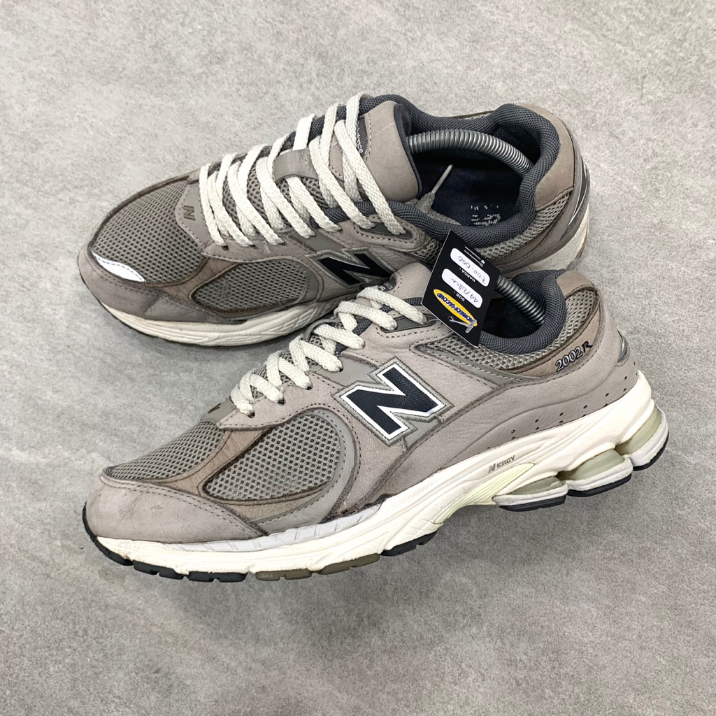 New Balance 2002r "Warm Alpaca Light Grey"
