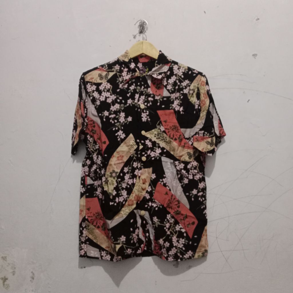 oniwa soto hawaiian shirt sakura