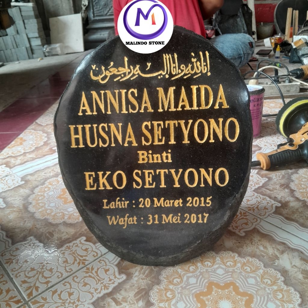 nisan batu alam / nisan batu kali