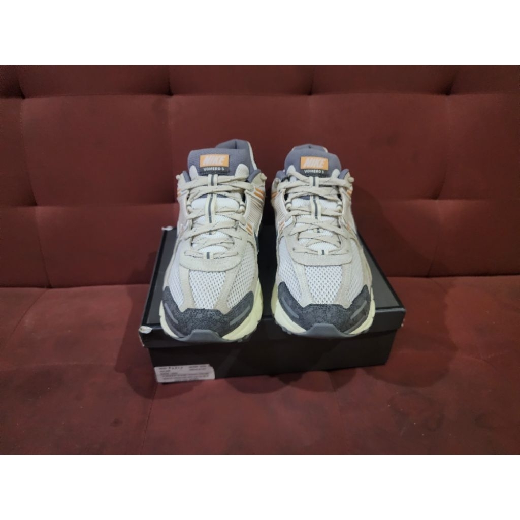 nike vomero 5 second preloved