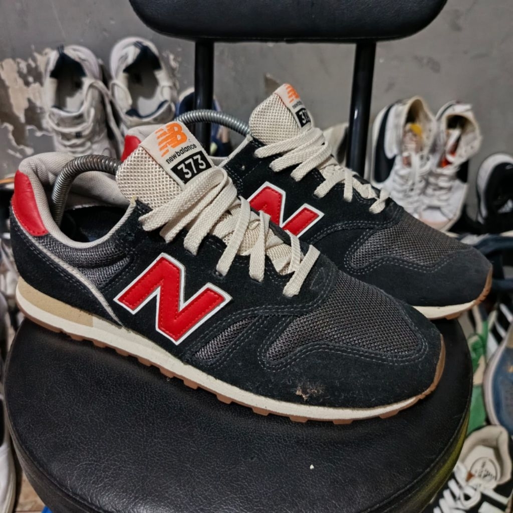 NB NEW BALANCE 373 Sepatu Second 100% ORIGINAL size 42 insole 26.5