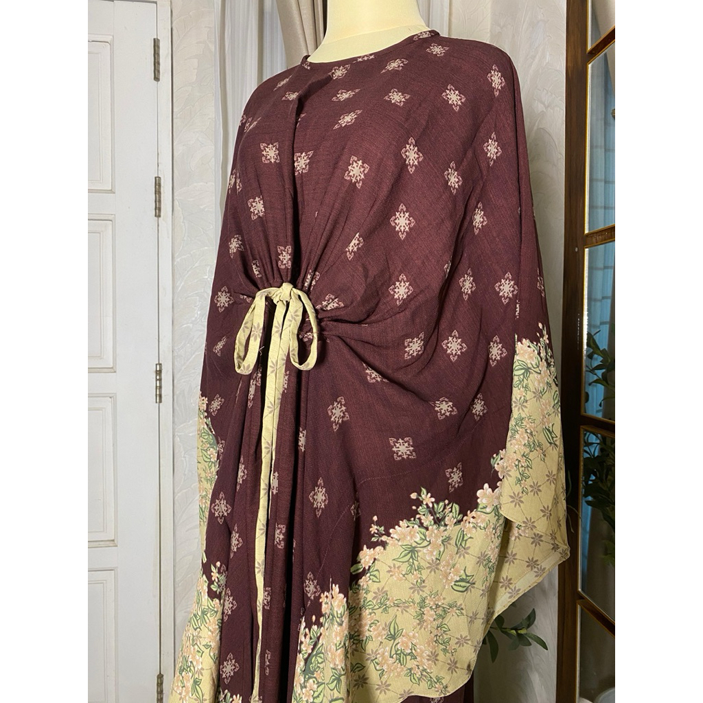 PRELOVED Kaftan Kamilaa Itang Yunasz