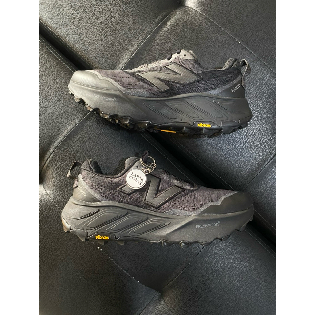 New Balance Trail Run Fresh Foam X Hierro V9 Full Black (RESMI PT. MAP)