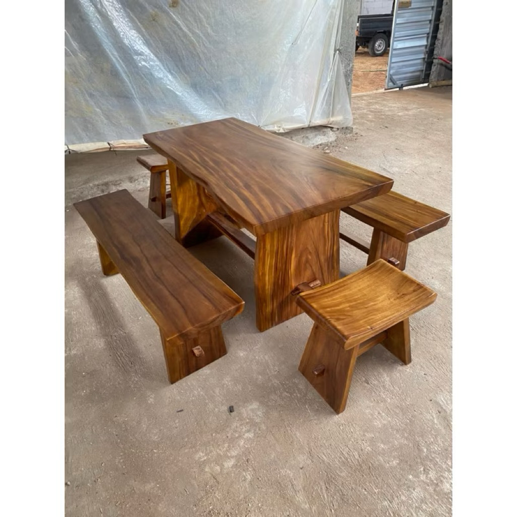Set meja makan solid trembesi dua bangku panjang dua stool