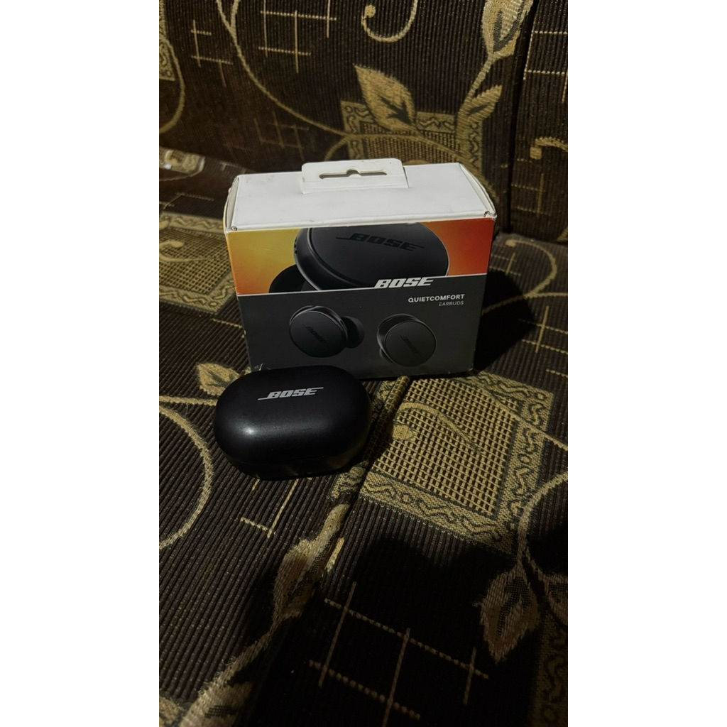 (Preloved) - TWS Bose Quitecomfort Earbuds