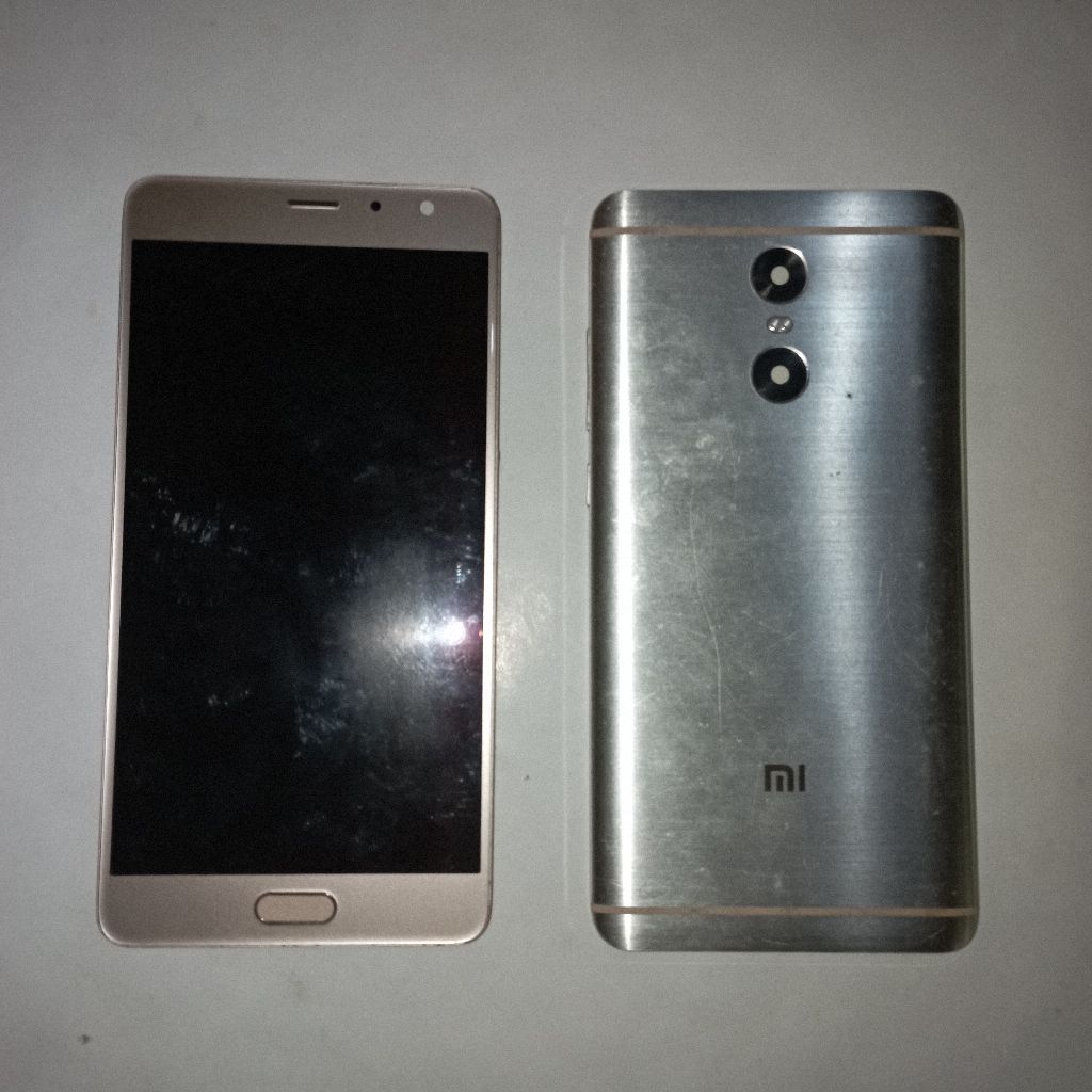 LCD+Frem+Tutup blakang+bonus mesinnya Xiomi Redmi 5 Pro