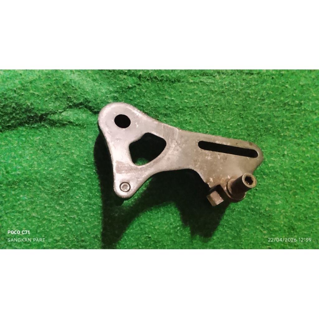breket kaliper cakram belakang, satria fu