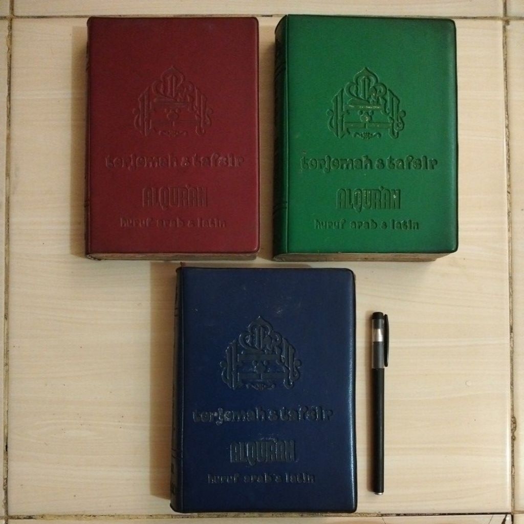 3 BUKU - TERJEMAH DAN TAFSIR AL-QUR'AN - HURUF ARAB DAN LATIN - Tahun 1978 -  Buku Lawas Bekas Murah