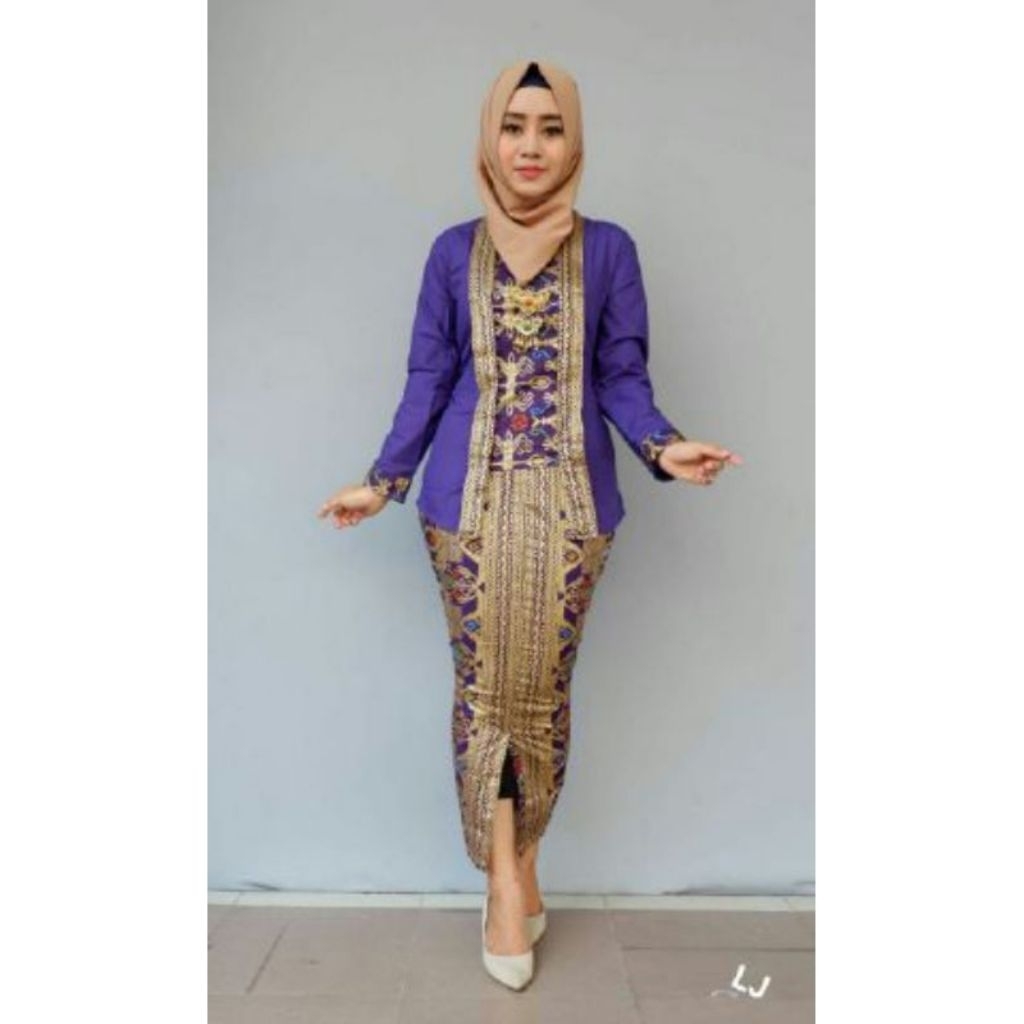 Setelan Kebaya Pramugari Kutubaru Narita