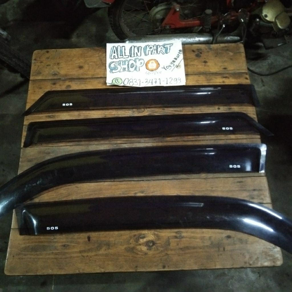 Talang Air Pintu Peugeot 505 Aksesoris OEM