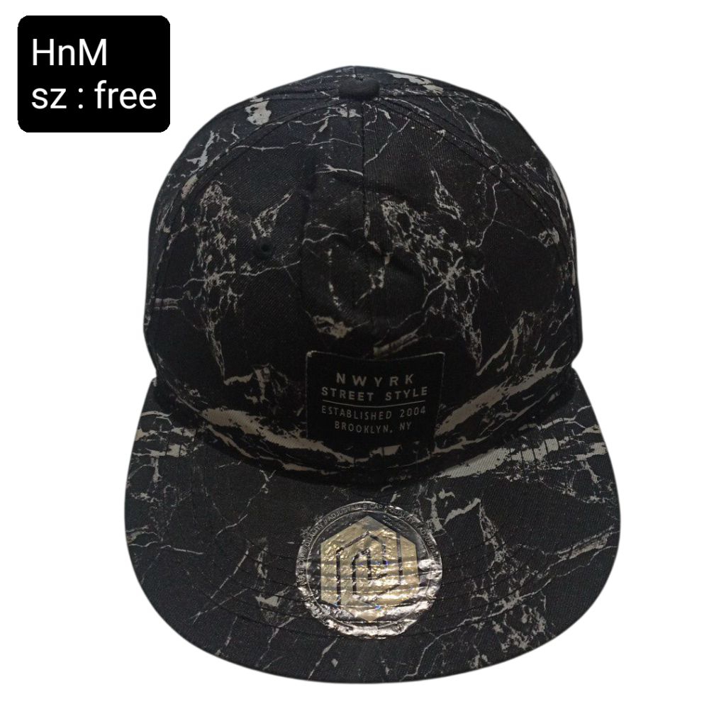 Topi hnm