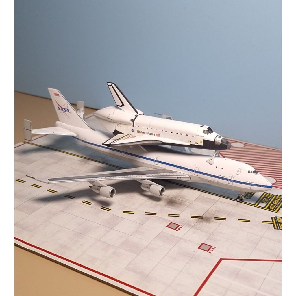 Diecast Pesawat NASA Space Shuttle Carrier - Boeing 747-123 registration N905NA with Endeavor Space 