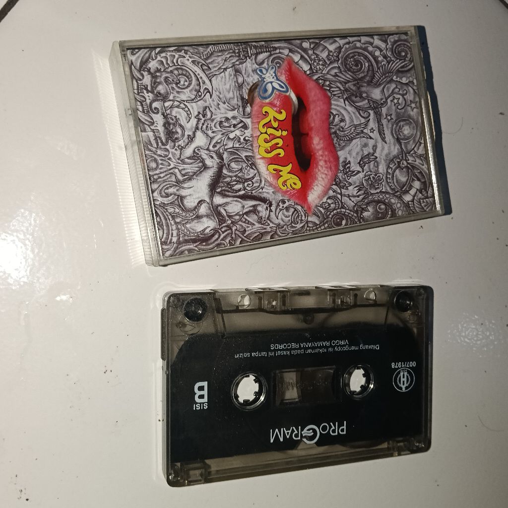 KASET PITA SLANK - KISS ME