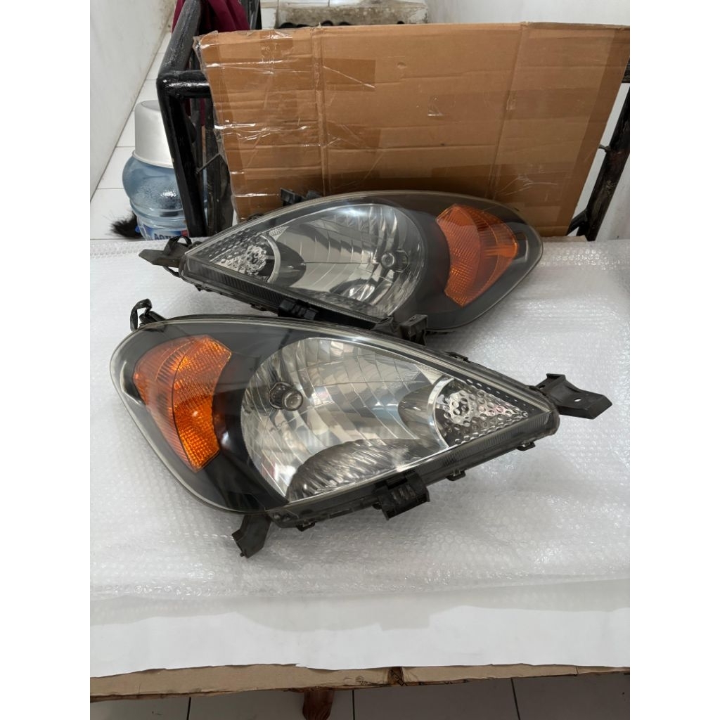 Headlamp lampu depan innova 2005-2010 original