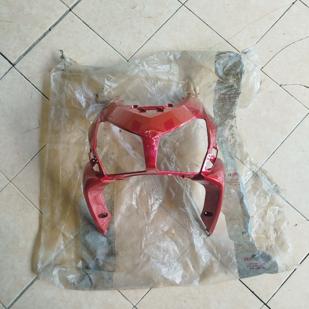 Panel Tameng Lampu Depan Vario Lama Vario 110 Lama Old Vario Karbu Merah Marun Original AHM 64301-KV