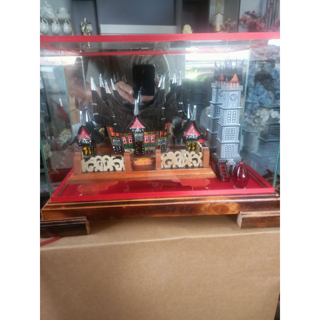 miniatur_rumah_gadang
