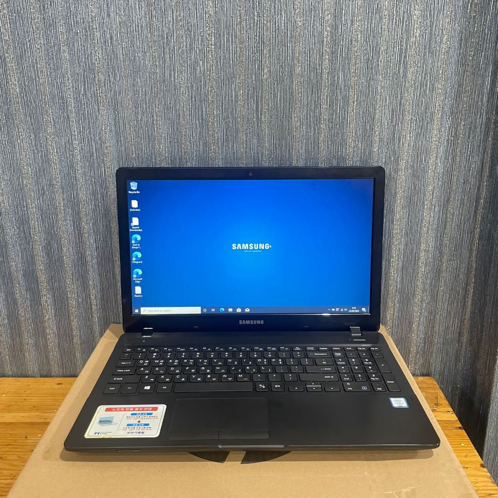 Laptop Samsung 371B, Core i5-6300HQ, Hd Graphics 530, Ram 8 / 500Gb, Lengkap, Black