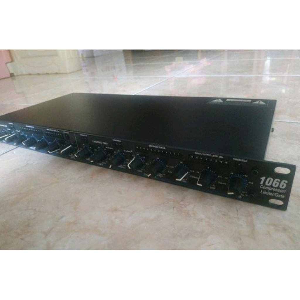 DBX 1066 COMP LIMITER / GATE ORIGINAL USA