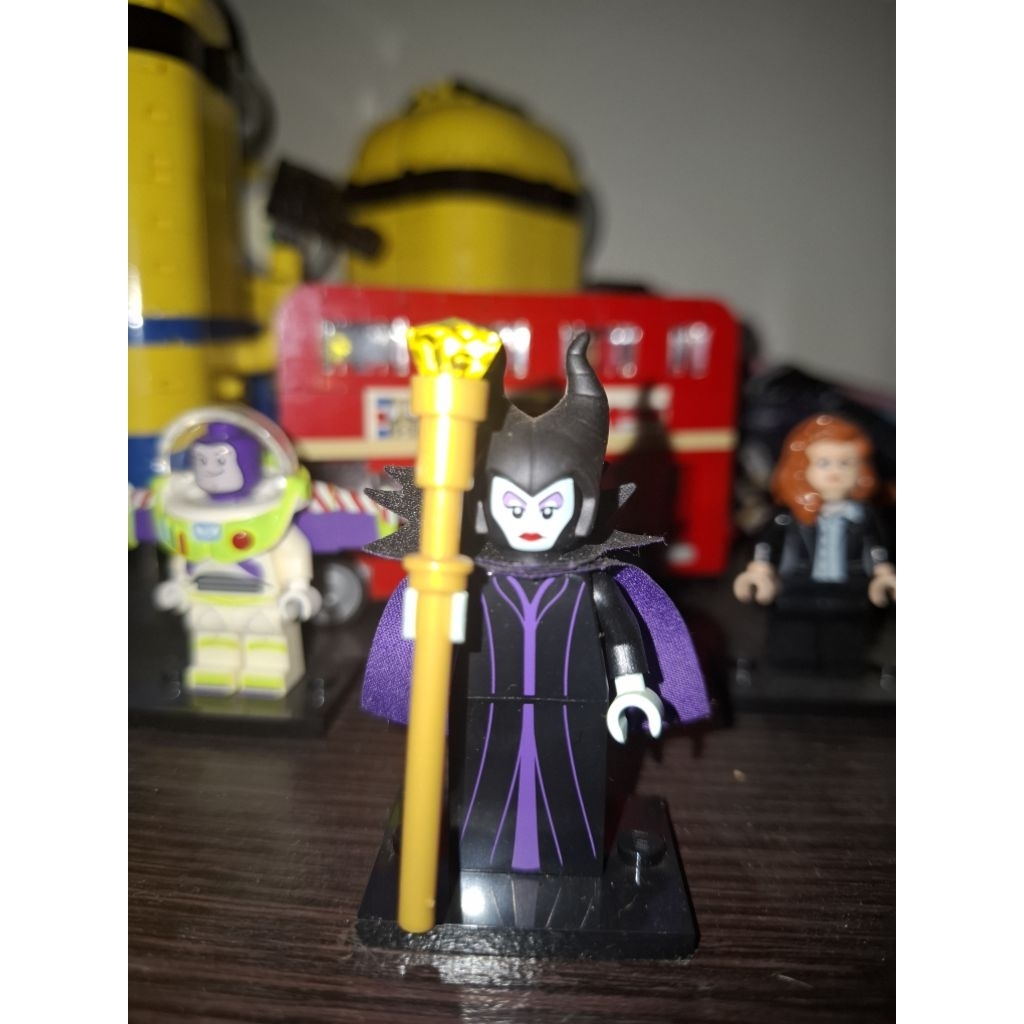 Lego minifigure reverse flash dan maleficent pesanan bill