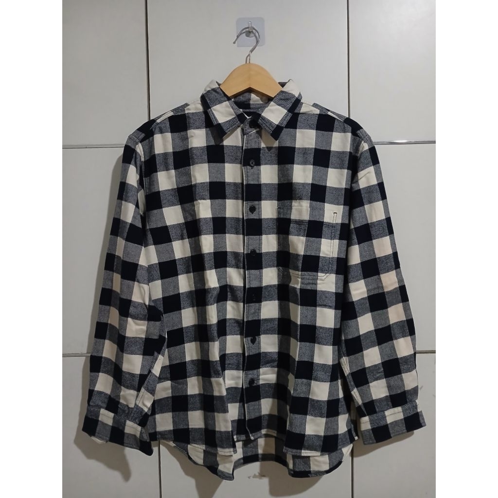 Uniqlo Flanel Not Veterano Kemeja Pria Casual