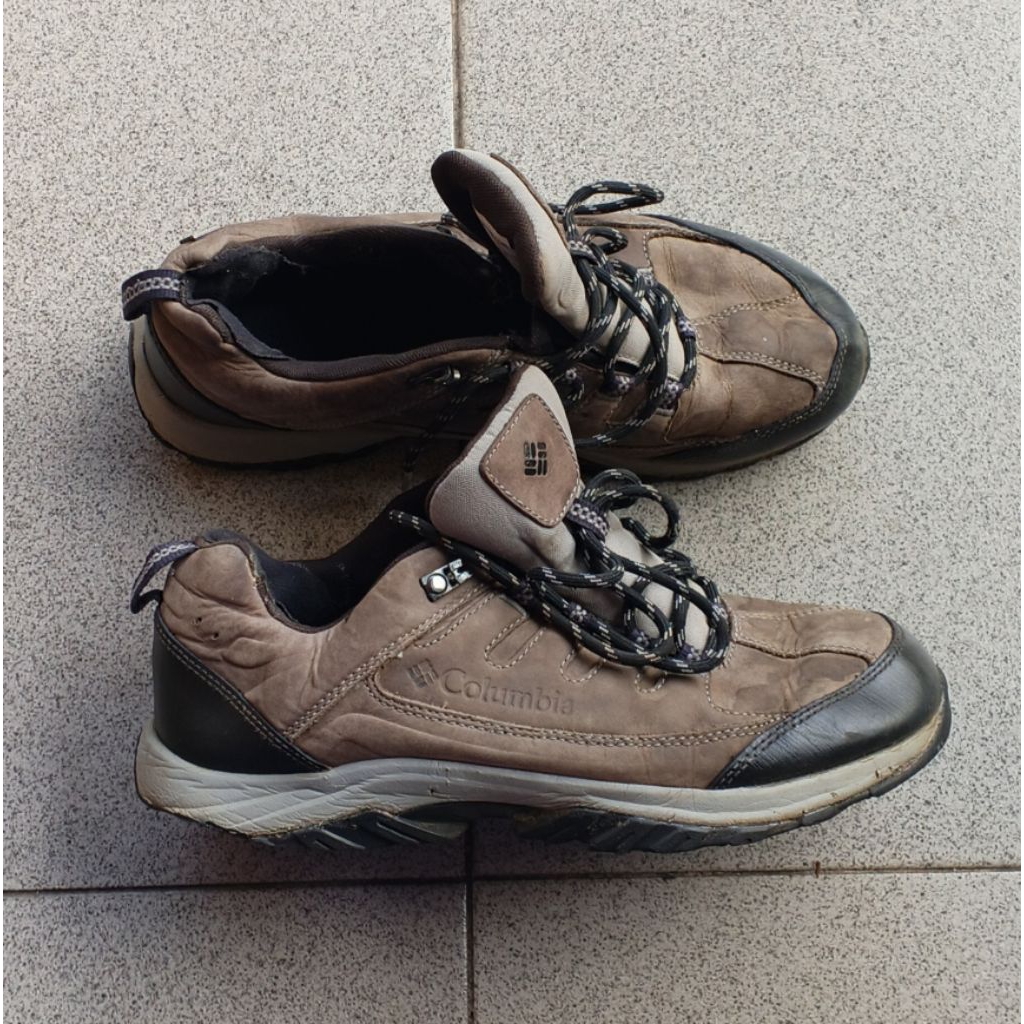 Sepatu gunung/tracking Columbia (bekas)