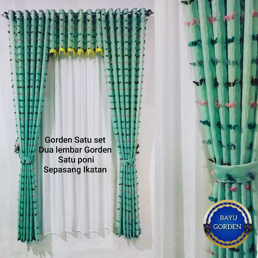 Satu set gorden poni jendela atas pintu tengah ruang tamu Ruby vitarase hijau salur