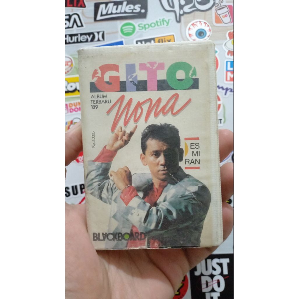 Kaset Pita Gito Rollies - Nona