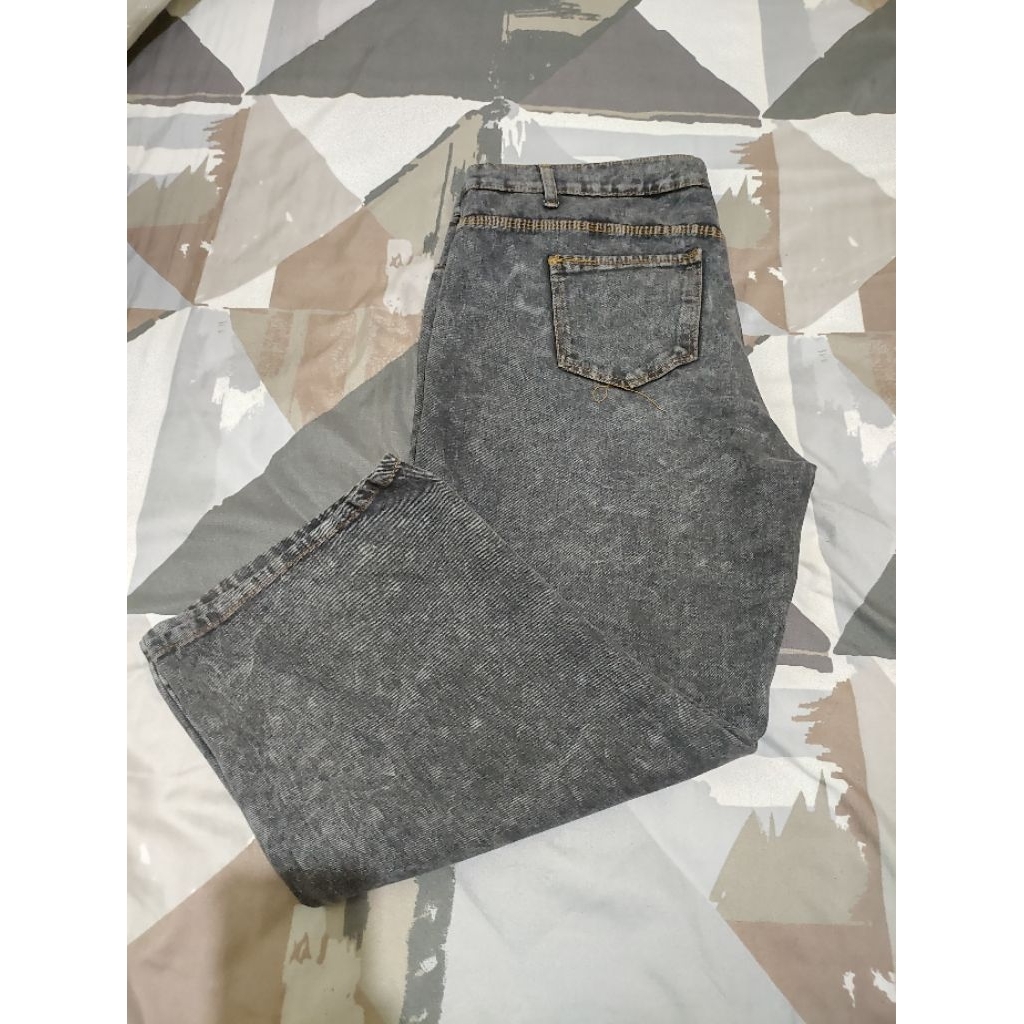 preloved loose jeans bigsize