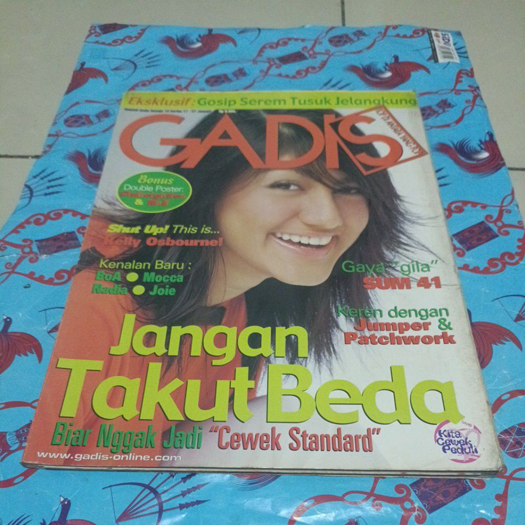 Majalah Gadis 2003 - Jangan Takut Beda