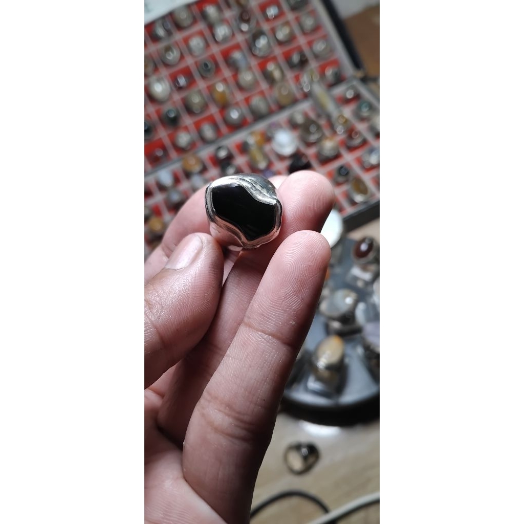 cincin permata akik Yaman wulung model terompah