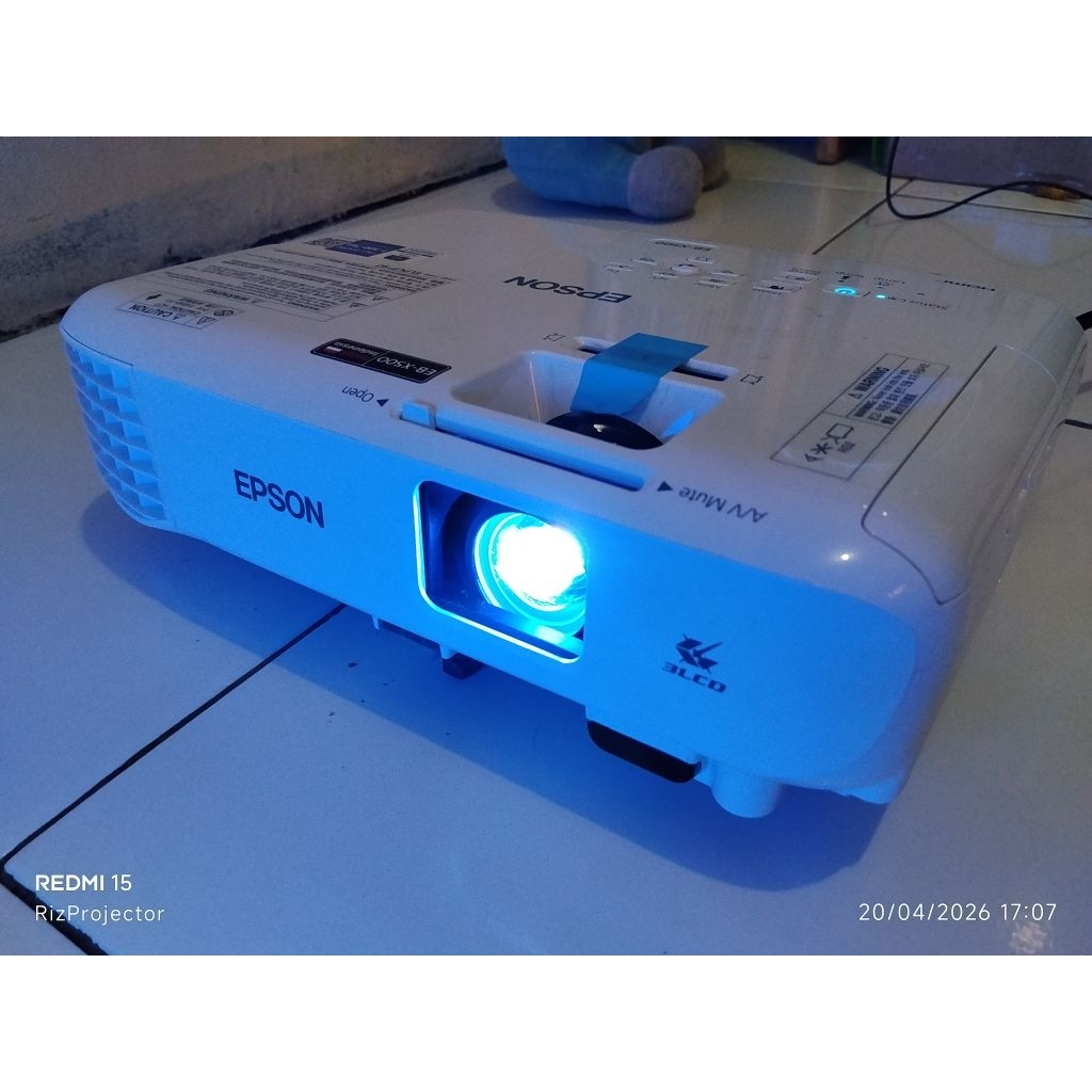 Proyektor bekas/second Epson Eb x500 HDMI 3400ANSI lumens XGA 3LCD