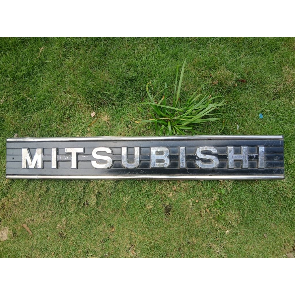 Grill Mitsubishi l300 Grill l300 Original Copotan