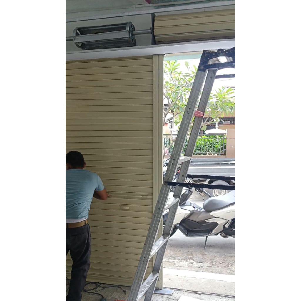 Roling door