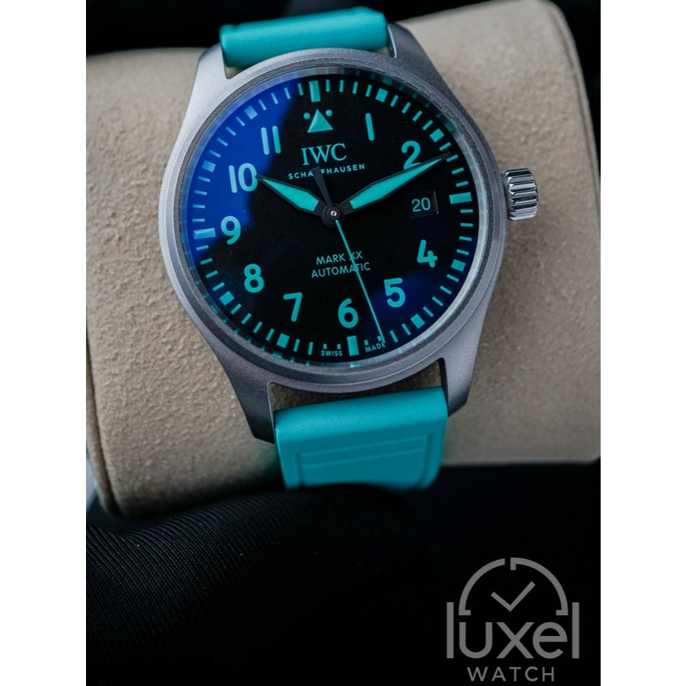 IWC Pilot’s Watch Mark XX Mercedes-AMG PETRONAS Formula One - IW328210