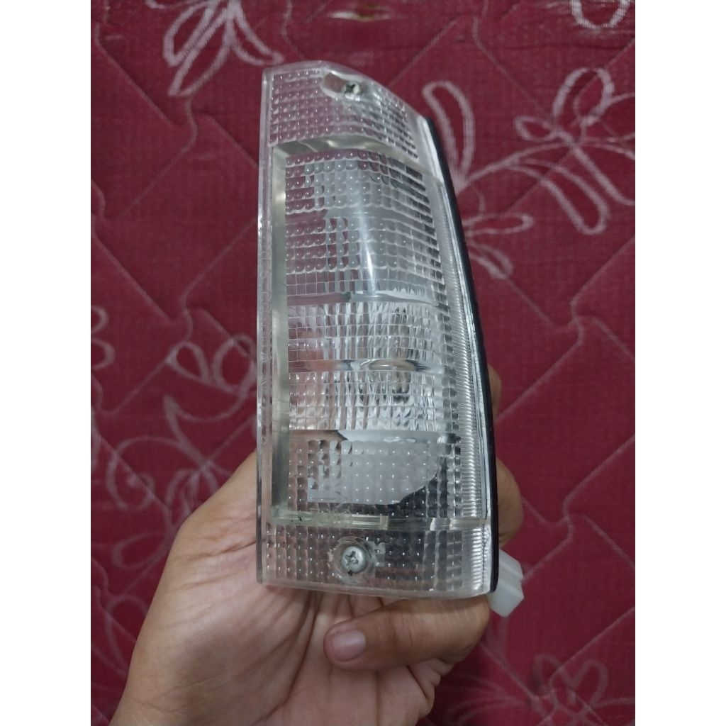 Lampu sein Corolla DX KE70 Kiri