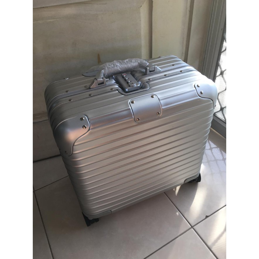 Koper Aluminium Compact / SILVER