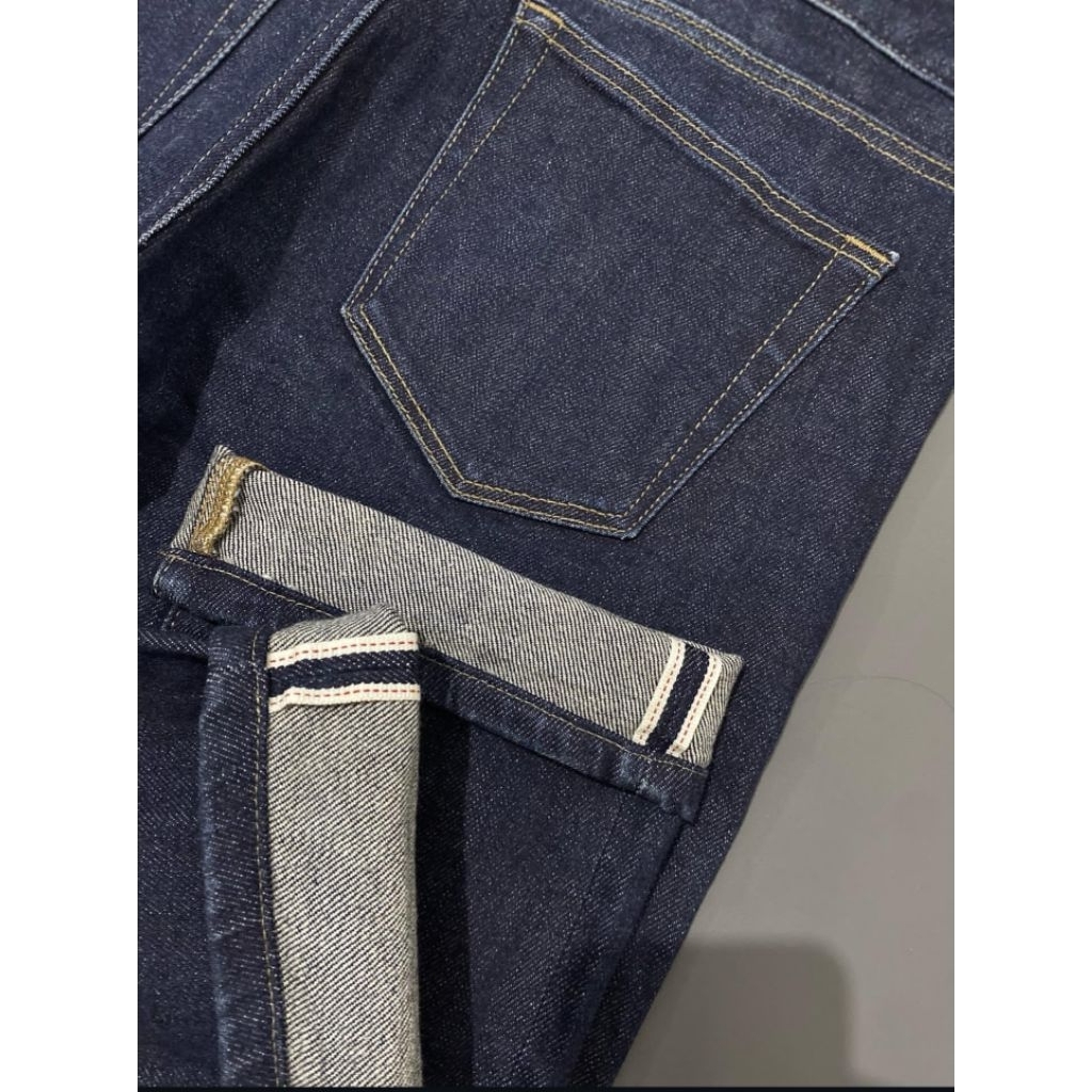 uniqlo selvedge size 35 second