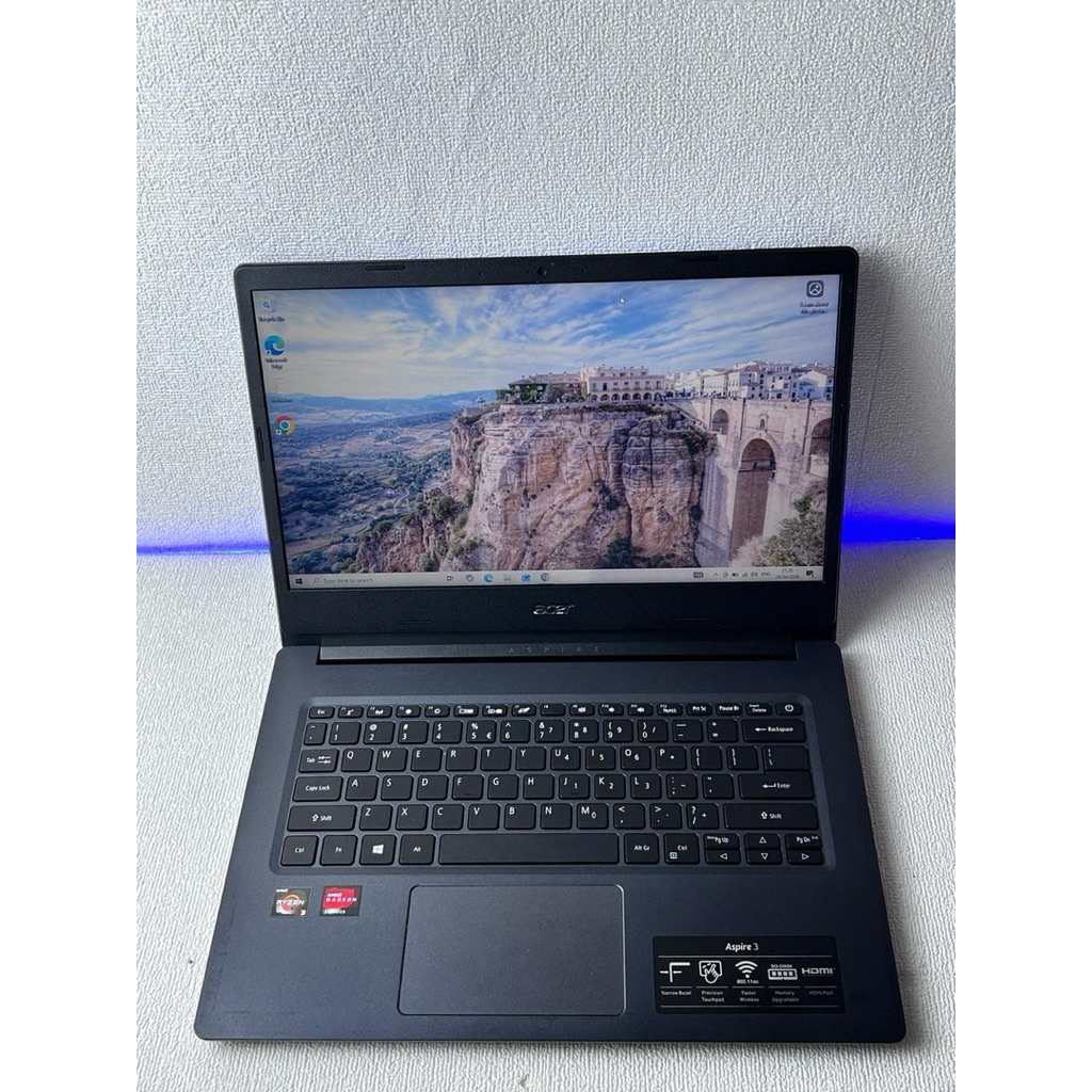 Acer Aspire A314 22 Amd Ryzen 3 3250U RAM: 8GB DDR4 SSD : 512GB