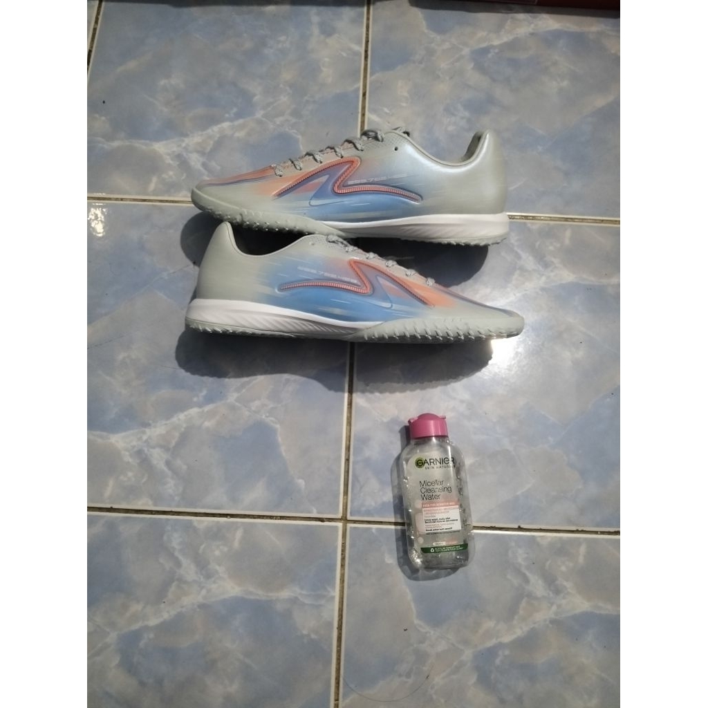 Ss + Reborn Meta Xr Glacier Grey Sz 42 New