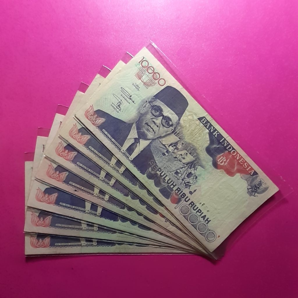 uang kuno 10000 rupiah hamengku tahun 1992