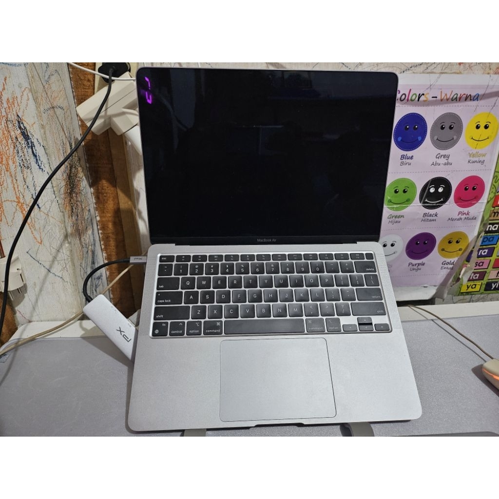 Macbook Air M1 2020 Second Like New Mulus 100 Percent