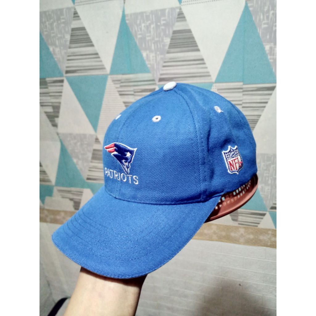 Topi Vintage NFL Patriot dan Detroit