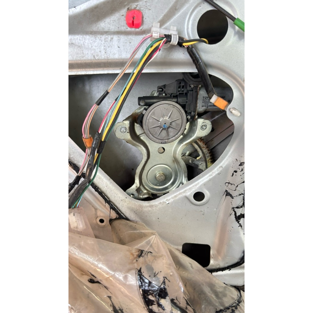 dinamo power window yaris bakpao pintu kiri depan belakang original