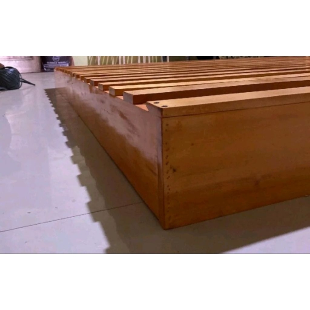 Dipan Alas kasur Minimalis 160x200x15cm Kayu Mahoni