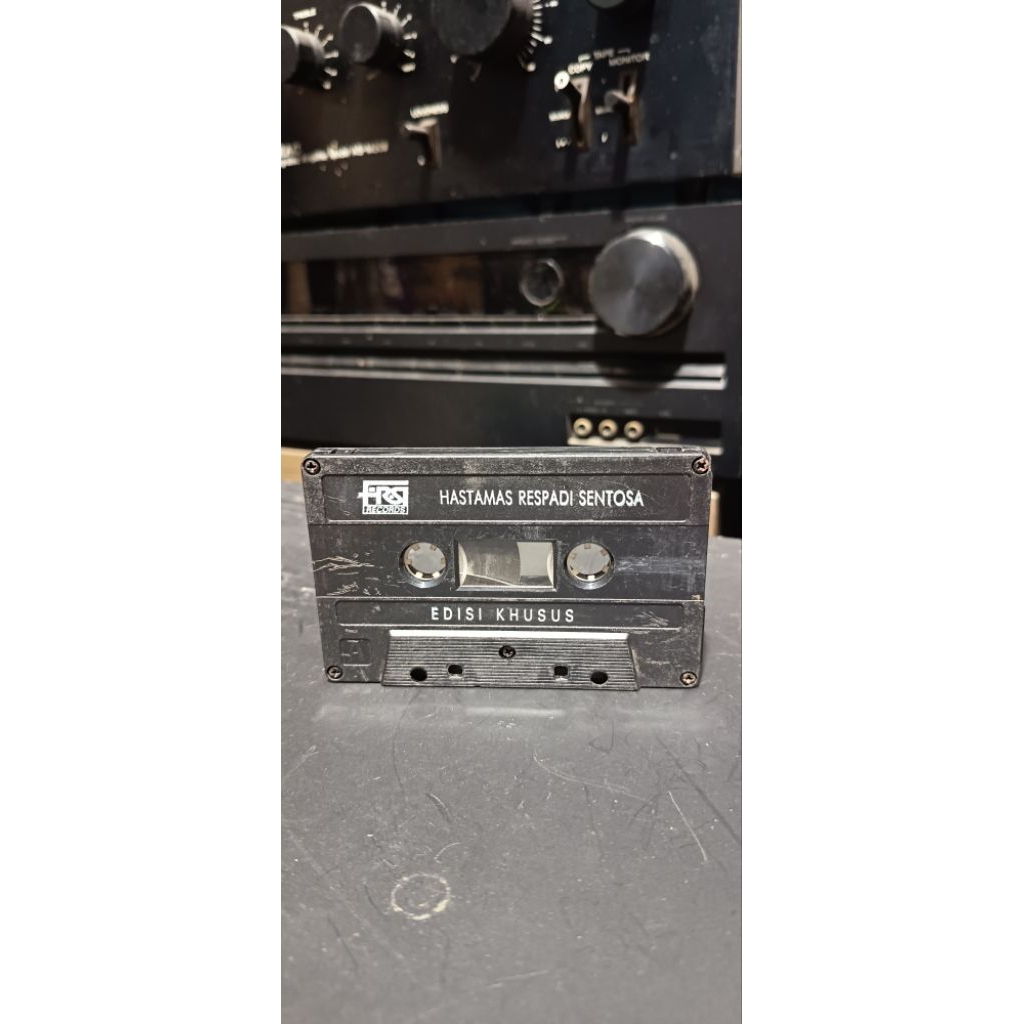 kaset pita H. ona sutra - terbayang bayang
