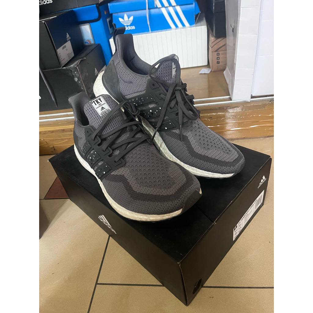 Adidas Ultraboost DNA City