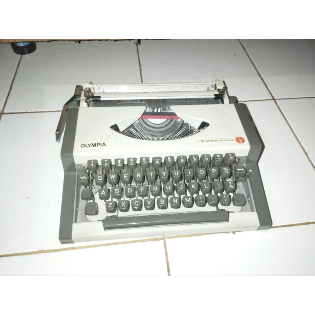 mesin tik mesin ketik