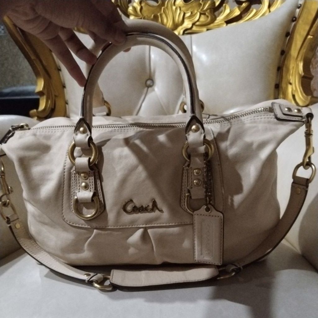 Tas COACH bekas pemakaian, second seken preloved
