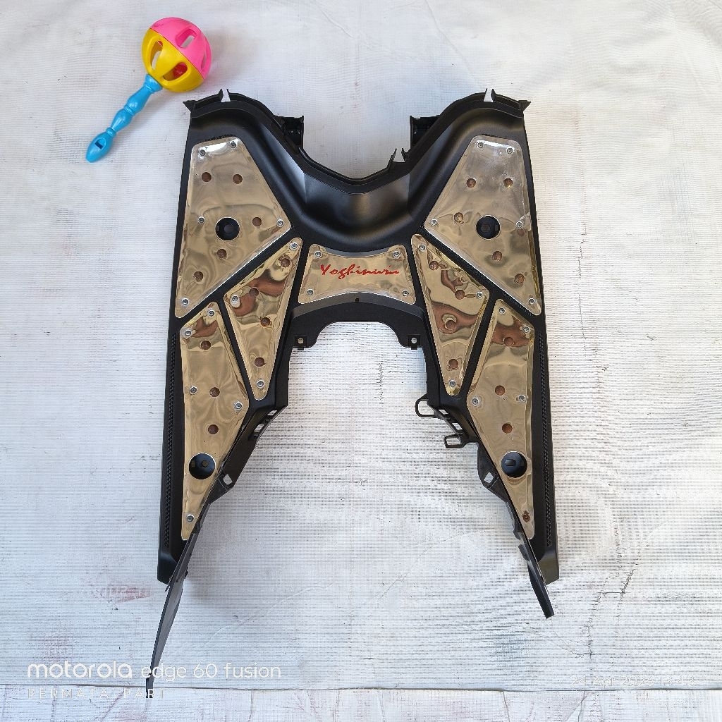 bordes lantai pijakan injakan kaki yamaha xeon karbu xeon rc xeon gt 125 44D variasi aksesoris yoshi