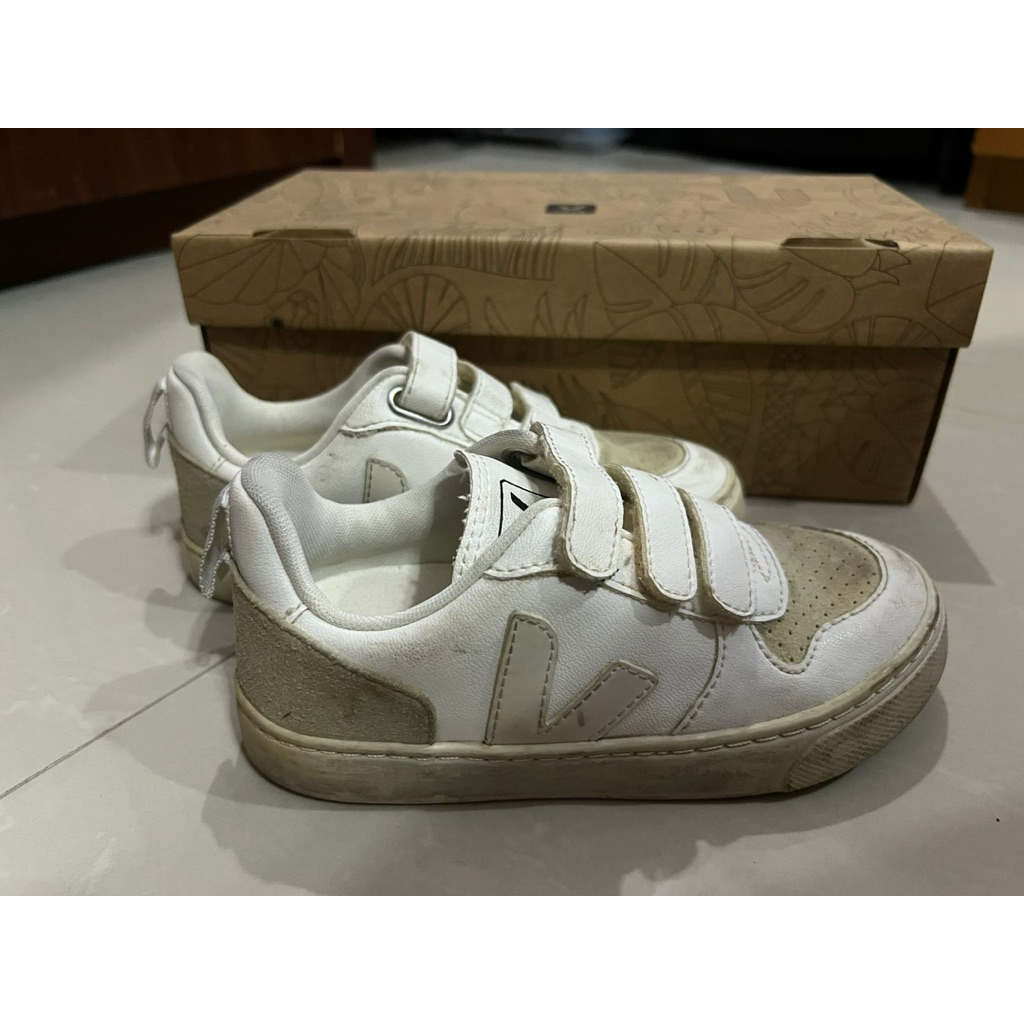veja small v - 10 cwl